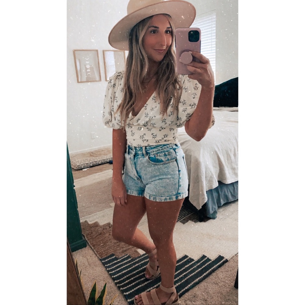 Meet your Posher, Ali